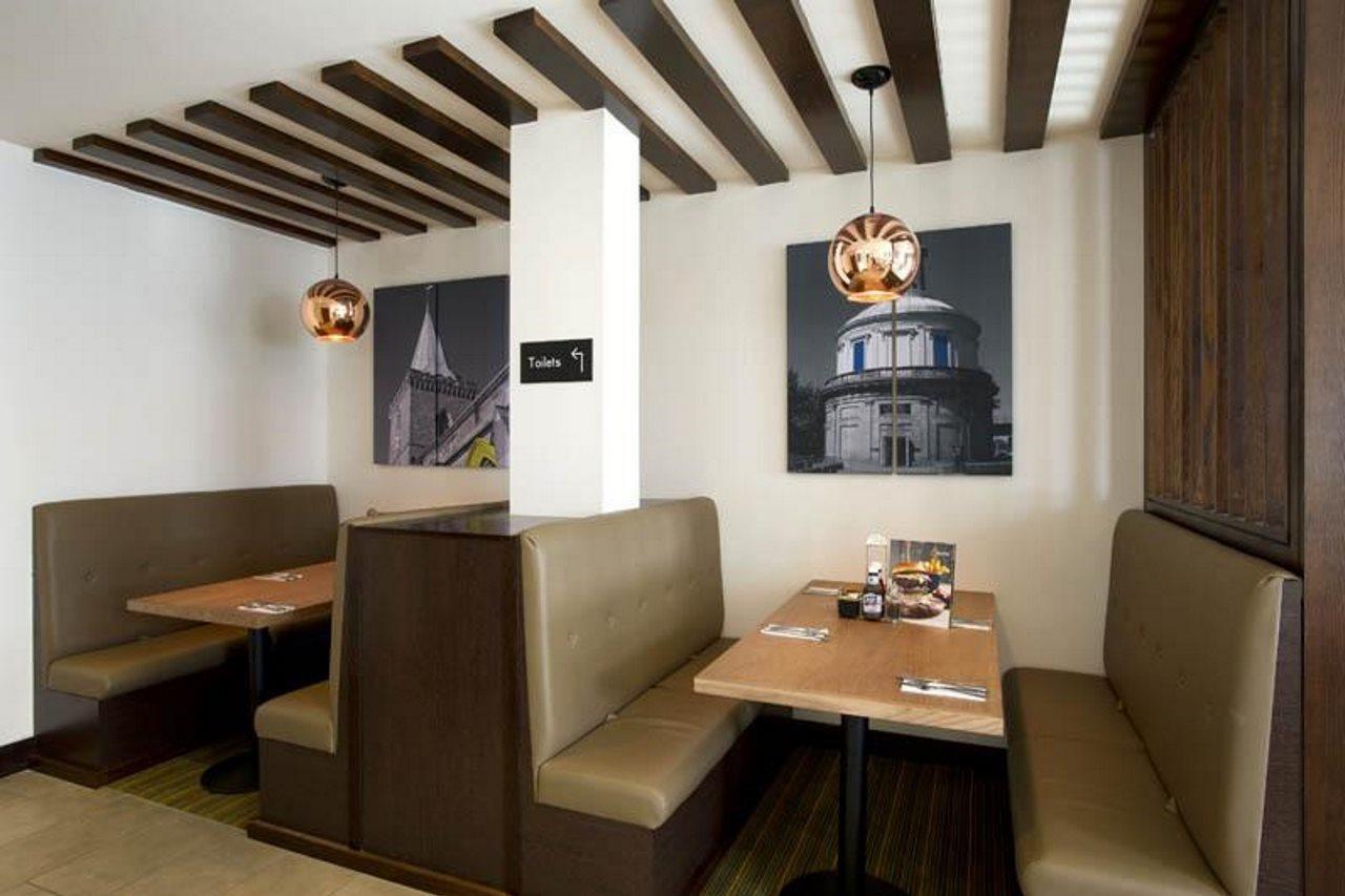Premier Inn Perth City Centre Luaran gambar